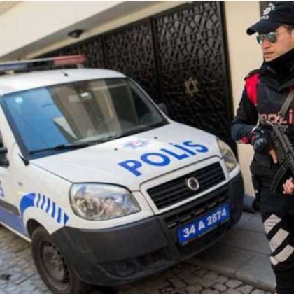 Двама фалшиви полицаи опитаха да отвлекат бизнесмен от България Екшънът е