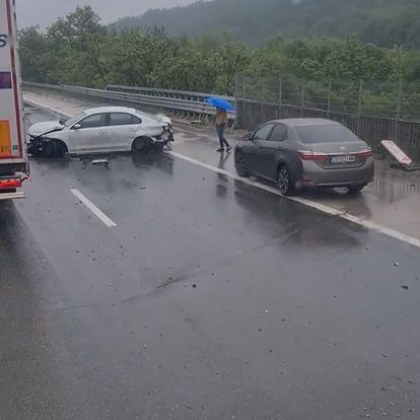 Три катастрофи затрудняват движението по автомагистрала Тракия Два от инцидентите
