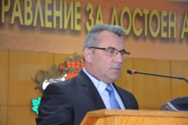 Почина уважаван учител и общински съветник от Асеновград