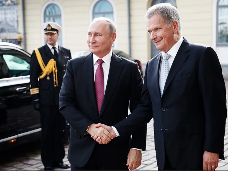След думите на Путин за Петър I президентът на Финландия избяга ВИДЕО