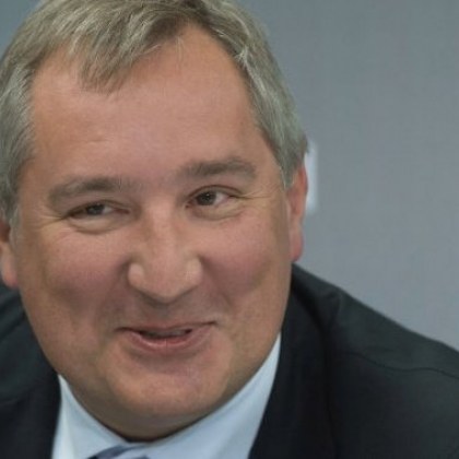 Генералният директор на Роскосмос Дмитрий Рогозин каза че е привърженик