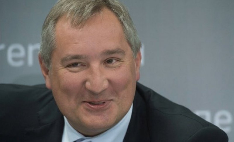 Генералният директор на Роскосмос Дмитрий Рогозин каза, че е привърженик