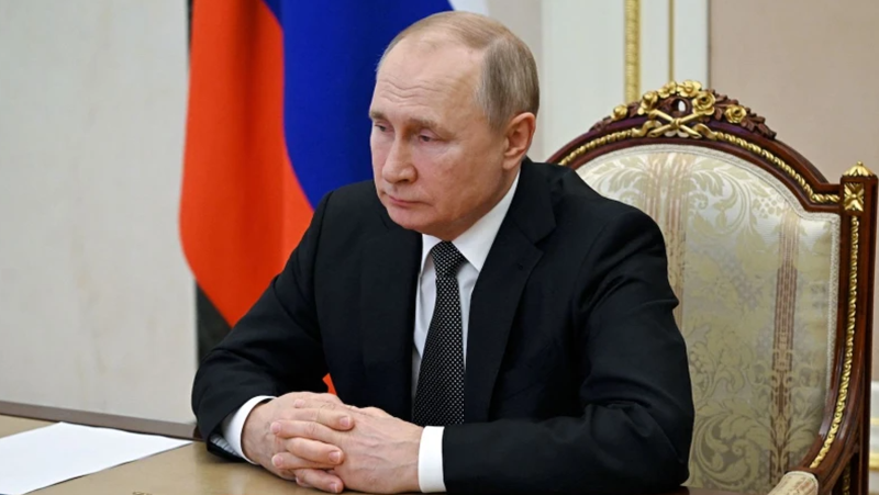 Путин изпадна в кома след неуспешна операция