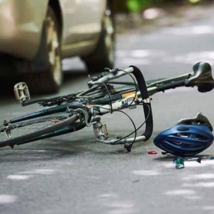 8 годишно дете пострада след като се блъсна с велосипеда си