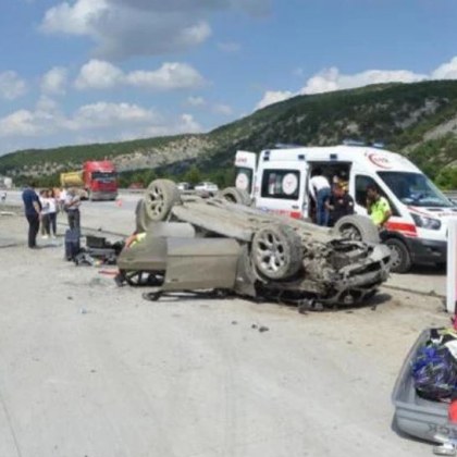 Българско семейство от Плевен пострада тежко при катастрофа в турския