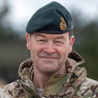 Новият главнокомандващ британската армия генерал Патрик Сандърс предупреди войниците