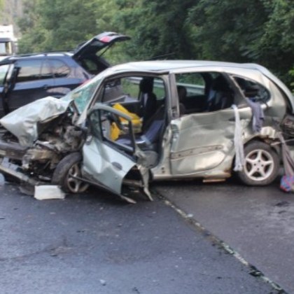 68 годишният шофьор на лек автомобил Рено предизвикал верижната катастрофа