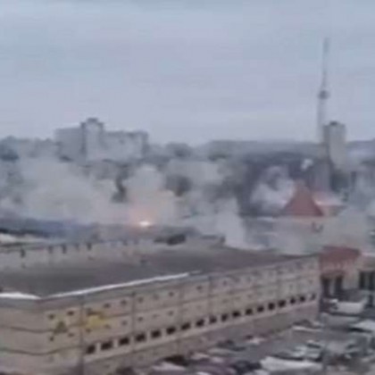 Руските войски отново атакуваха Харков Местни жители съобщиха за експлозии