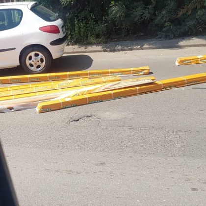 Катастрофа стана преди минути в София Лек автомобил с марката