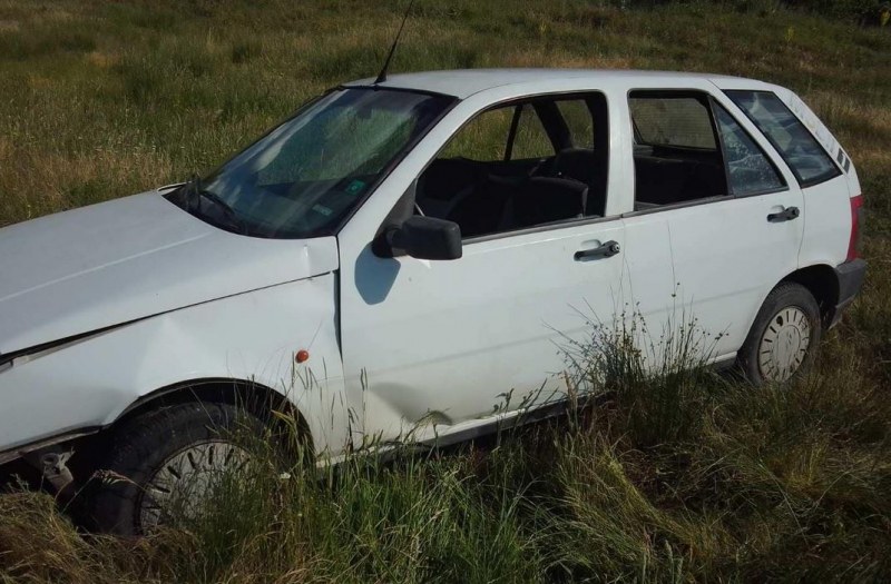 Откриха откраднат автомобил край Карлово СНИМКИ