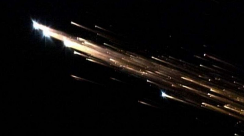 Отломки от космическа ракета заблестяха в небето над Испания ВИДЕО