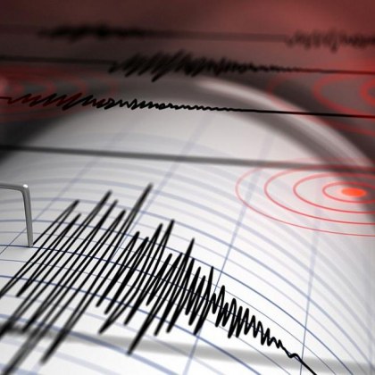 Силно земетресение в нощта срещу сряда е убило най малко 250