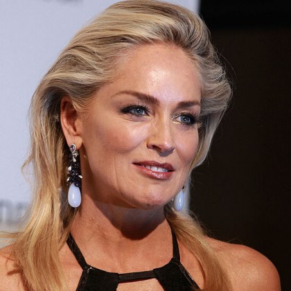 Актрисата Шарън Стоун е претърпяла девет спонтанни аборта пише сайтът