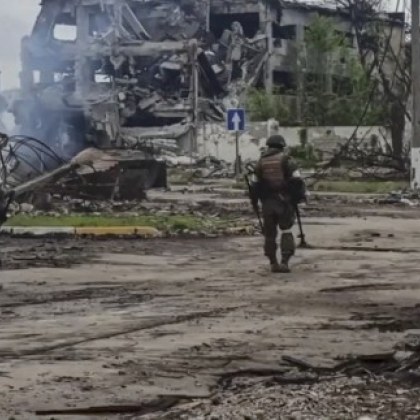 Украйна нареди изтегляне от ключов град