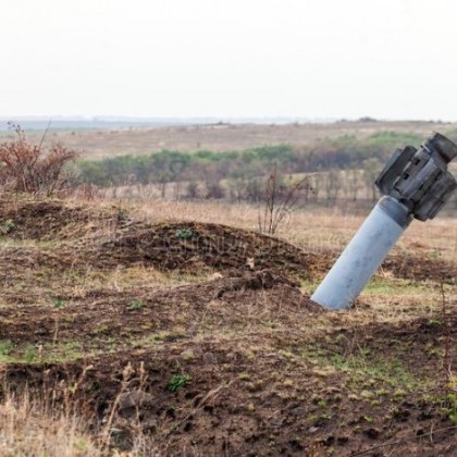 Руската армия днес обстрелва с десетки ракети военни обекти в