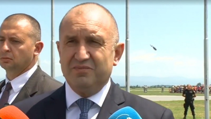 Радев: Петков призна, че България изнася оръжие за Украйна, той простреля Нинова ВИДЕО