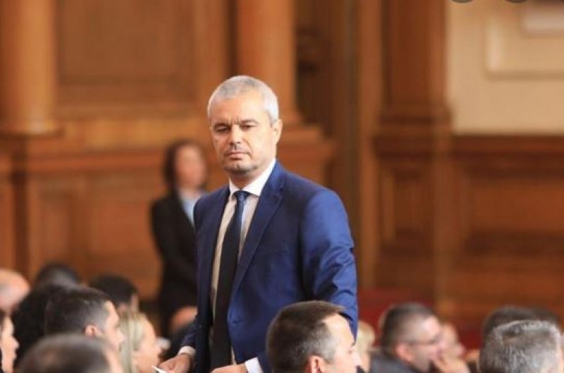 Костадинов: Министър-председателят е опасен за българската национална сигурност