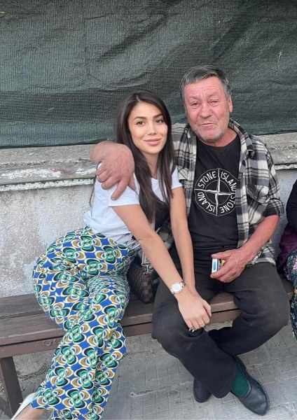 Момиче от Пловдив споделя в социалната мрежа фейсбук, че баща