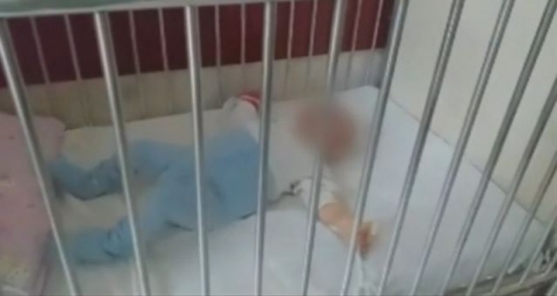 Връзването на новородени в сливенската болница е нечовешко