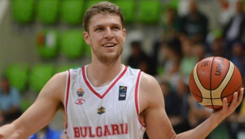 Втори българин ще играе в НБА?