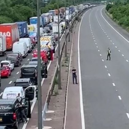 Голям протест блокира основни пътни артерии в Англия днес Причината