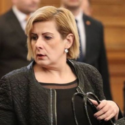 Елена Гунчева била поканена за преговори от ПП