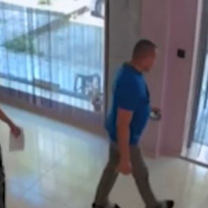 Пиян турист нападна фризьорка в Бургас. Освободиха го ВИДЕО