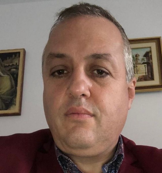 Пловдивски бизнесмен стана дядо за първи път