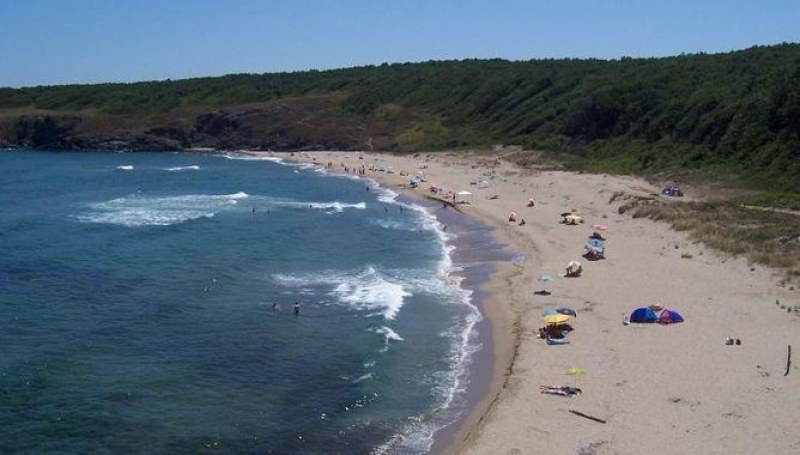 Пет прекрасни плажа в България, които да посетите през лятото