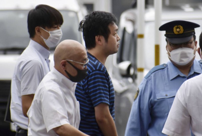 Арестуваха мъж за стрелбата по бившия японски премиер