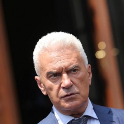 Волен Сидеров нахлу в Първо РПУ в София Там той търси