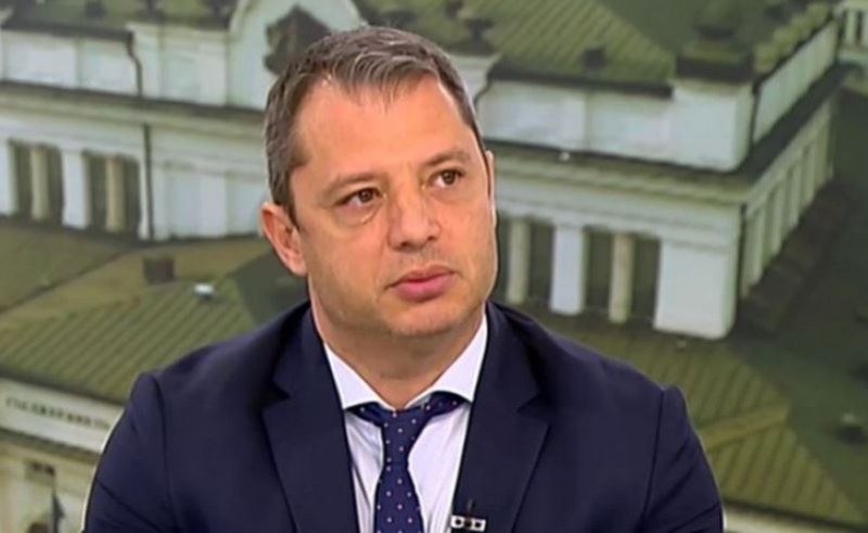 Трябва да има избори във възможно най-кратки срокове, България е в хаос