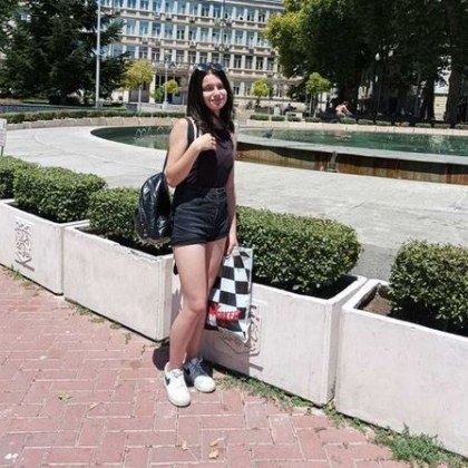 17 годишната девойка която изчезна във Варна е намерена жива и