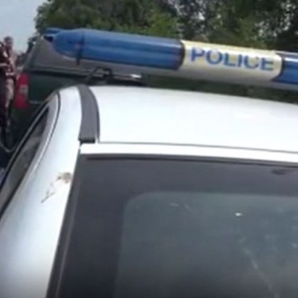 Задържаха мъж в Пазарджишко, укривал в дома си мигранти