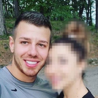 Млад българин загина в тежка катастрофа между два камиона в