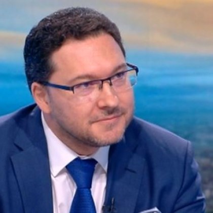 Нашите съюзници  звънят на Борисов, за да реши проблема със Северна Македония