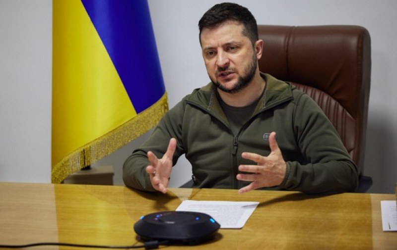 Измамници използват видео на Зеленски, за да откраднат данни на украинци