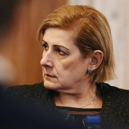 Да продължим войната! Гунчева с нова порция чатове срещу Костадинов