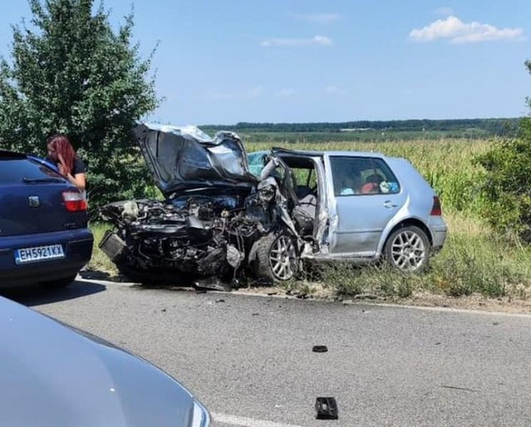 Тежка катастрофа е станала на пътя Ловеч - Плевен, алармираха