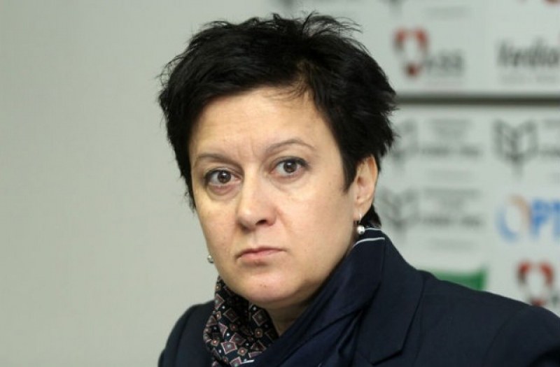 Депутатът Антоанета Цонева от Демократична България коментира връчването на третия