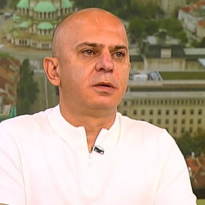 Николай Диковски е българинът който беше арестуван в Скопие заради
