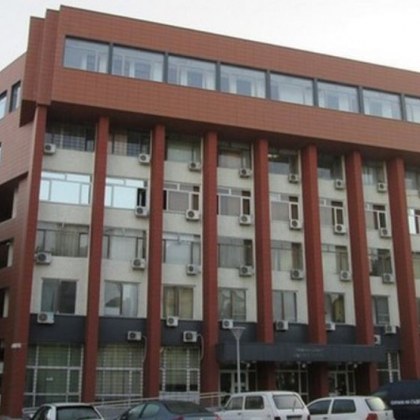 Прокуратурата в Перник извърши проверка по сигнал за 13-годишното набито момиче