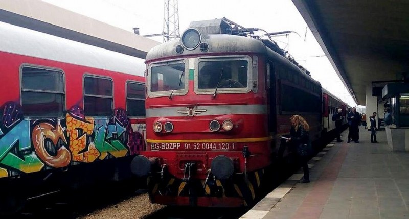 Спират безплатното пътуване с влак на украинските бежанци
