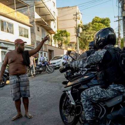 Поне 18 жертви при мащабна операция на бразилската полиция в
