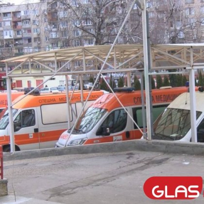 Катастрофа между мотоциклет и кола временно затвори пътя София Варна в