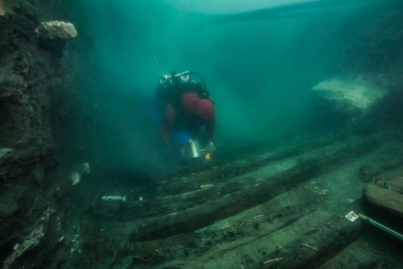 Откриха древен кораб, пълен със съкровища, във водите до Египет СНИМКИ