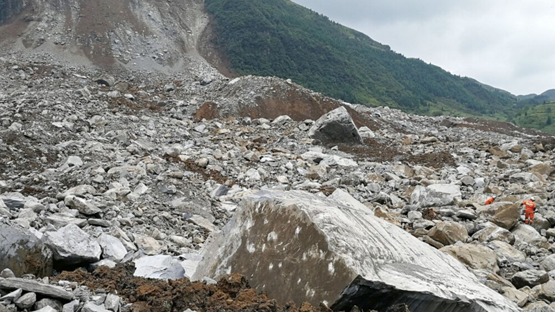 Десет служители на каменовъглена компания загинаха в Северозападен Китай, когато