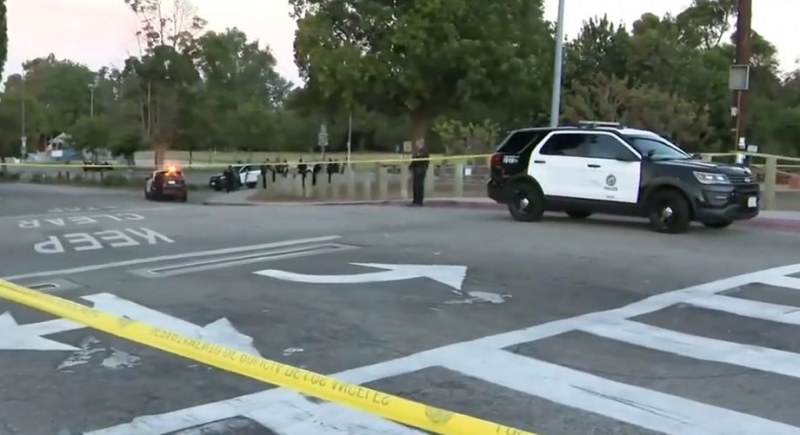 Двама души са загинали при стрелба в парк в американския
