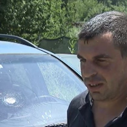 Парче от тавана на столичен тунел падна върху автомобил и му счупи стъклото