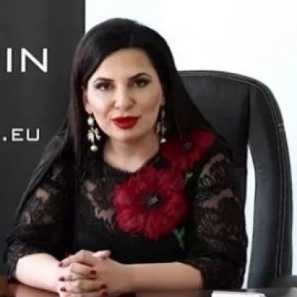 Ружа Игнатова наричана още Кралицата на криптовалутите е издирвана от